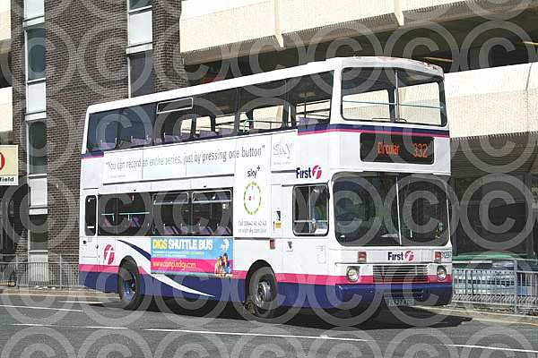 G527RDS First West Yorkshire First Glasgow Strathclyde PTE