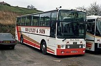 TXI8765 (B384AMH) Lyles,Batley Travellers,Hounslow