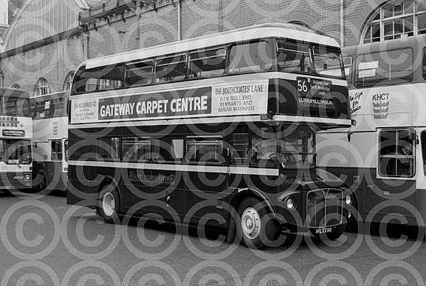 WLT798 East Yorkshire MS London Transport